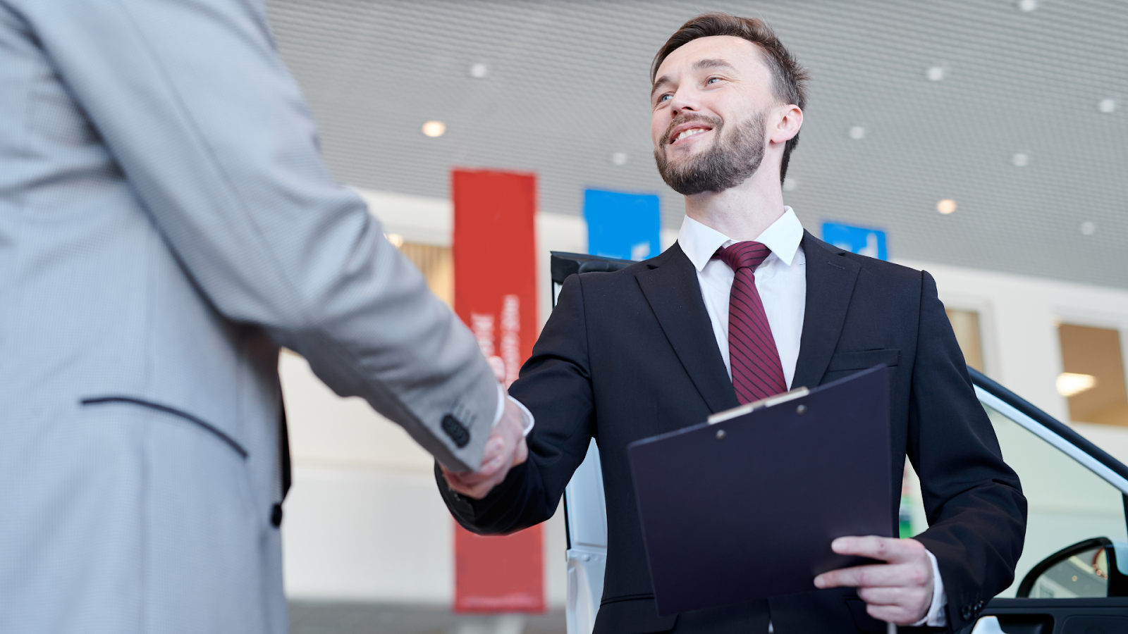 How Conceptual Selling Differs From Traditional Selling