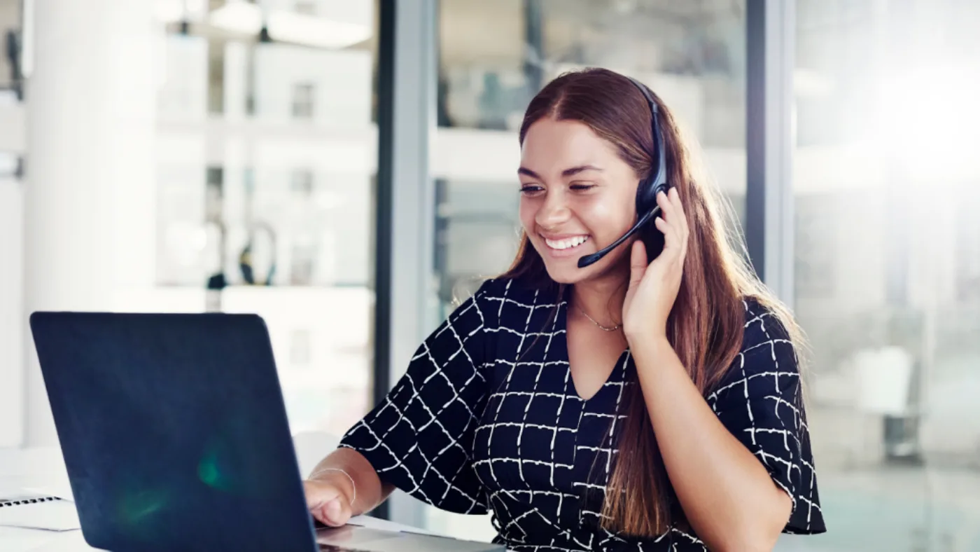 Inbound vs. Outbound Sales: Finding the Perfect Balance